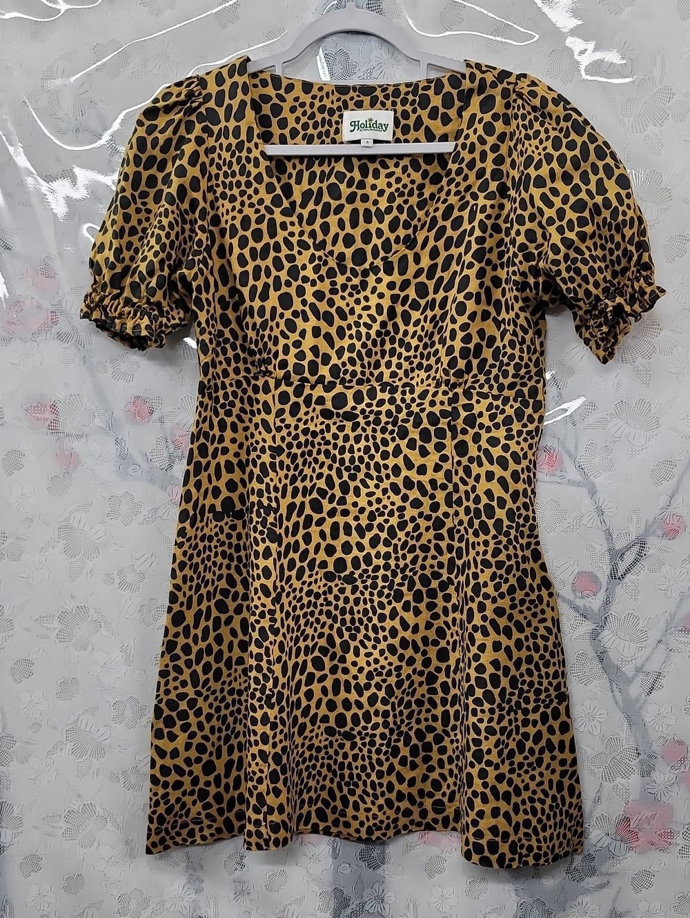 Holiday Emma Mulholland Leopard Print Puff Sleeve Cheetah Print Mini  Size Small